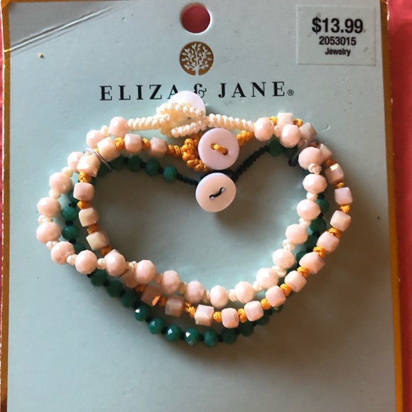 2 Bracelets - Picture 3 of 6